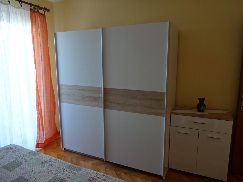 Apartments Mara Mali Losinj Room photo